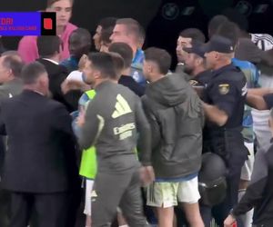 Real - Barcelona: Wielka bójka na ławce! Interweniowali policjanci [WIDEO]
