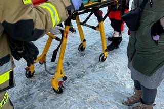 Dziewczynka wbiegła wprost pod auto. Została zakleszczona pod pojazdem