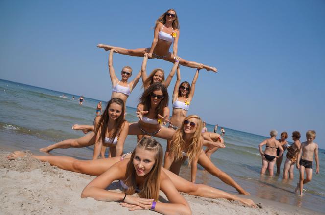 Dziewczyny z Bell Arto Cheerleaders