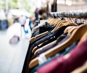 Kryzys polskiej branży odzieżowej! Firma z Łasku planuje zwolnienia. Kilkadziesiąt osób straci pracę