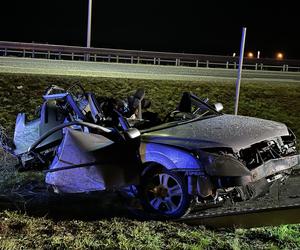 Makabryczny wypadek na S8. Auto zjechało z jezdni. Nie żyją dwie osoby