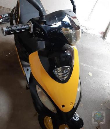 Spowodował wypadek i jechał z kradzionym motorowerem