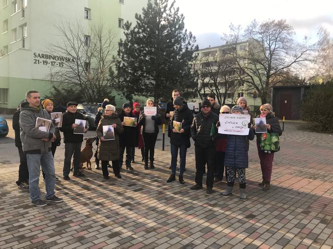 Mieszkańcy Kuźnik nie chcą dopuścić do zabetonowania ich osiedli