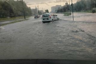  Łódź zalana po ulewie. Ulicami popłynęły strumienie wody [ZDJĘCIA]