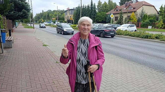 Emeryci cieszą się z czternastek - Helena Kulgawczyk (83l) emerytka z Siedlec