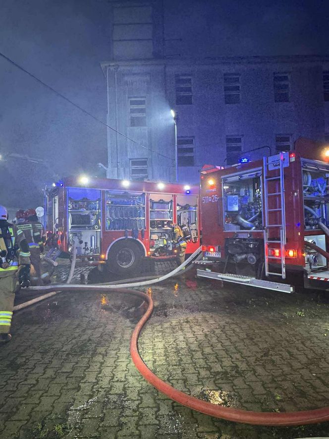 Na szczęście w pożarze hali w Kałuszynie nikt nie zginął