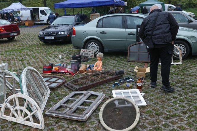 Prawdziwe perełki na Jarmarku Staroci w Bytomiu. Było z czego wybierać