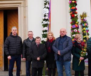 Rekordowe palmy i kiermasz świąteczny w Krynkach