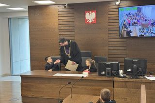 Wilki na ławie oskarżonych.