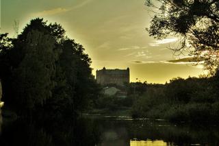 Płynąc do ujścia rzeki mijamy zamek w Golubiu-Dobrzyniu