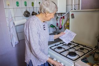 Polacy chcą tańszego prądu i gazu. To powinno dać rządowi do myślenia