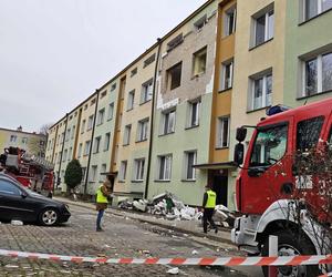Potężna eksplozja gazu w Rzeszowie! Z mieszkania wyleciały wszystkie okna [ZDJĘCIA]