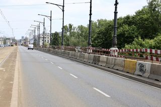 Fatum nad mostem Poniatowskiego. Remont trwa dwa lata, a końca nie widać