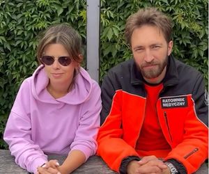 Na sygnale na planie. Piotrek (Dariusz Wieteska), Martyna (Monika Mazur)