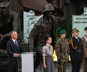 Uroczysta polowa msza święta i Apel Pamięci na pl. Krasińskich