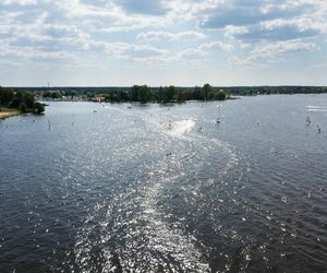 Mazowiecki Balaton przyciąga tłumy. Z Warszawy dopłyniesz tam statkiem