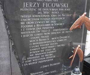 Grób Jerzego Ficowskiego