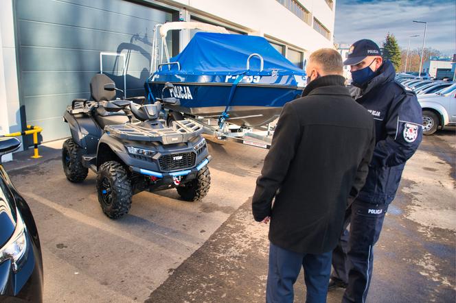 Samochody, łódź i quad już na wyposażeniu kujawsko-pomorskiej policji [GALERIA]