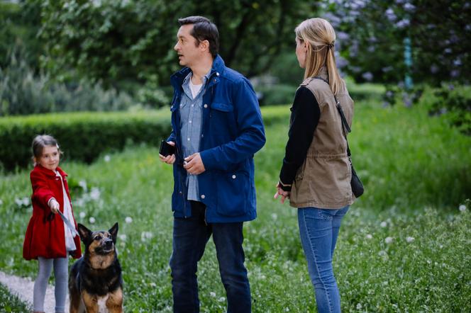 Na Wspólnej odc. 3314. Bogdan Berg (Wojciech Brzeziński), Michalina Misia (Zoe Messy)