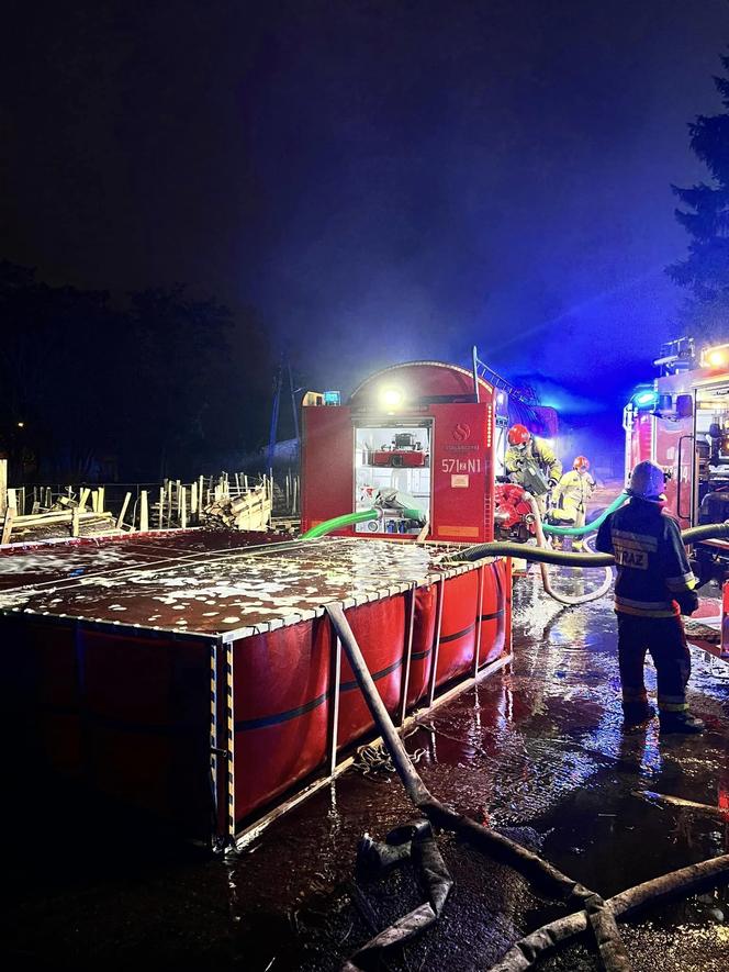 Ogromny pożar w Tucznie.  Na miejscu pracowało 31 zastępów straży pożarnej!