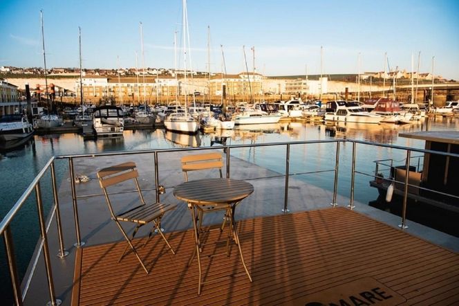 Houseboat firmy La Mare