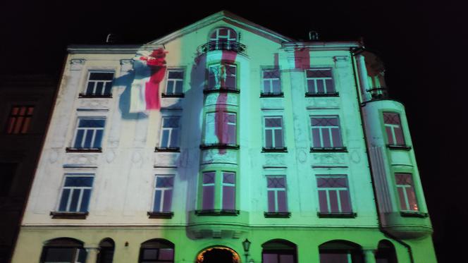 Historia Tarnowa opowiedziana światłem - mapping 3D na Placu Kazimierza