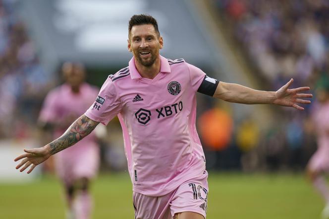 Leo Messi - 135 milionów dolarów