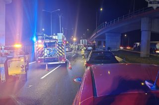 Karambol w Pszczynie. Są poszkodowani, droga całkowicie zablokowana!