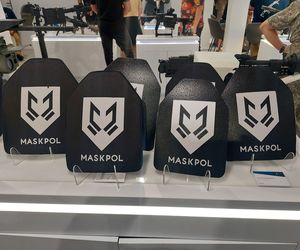 Maskpol na MSPO 2025. Premiera ultralekkiej kamizelki taktycznej ROCK 4.0