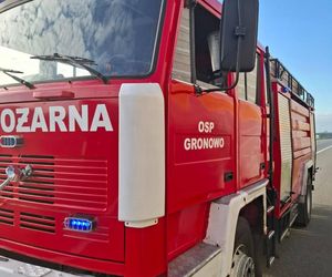 Wypadek na A1. Samochód wjechał w tył ciężarówki