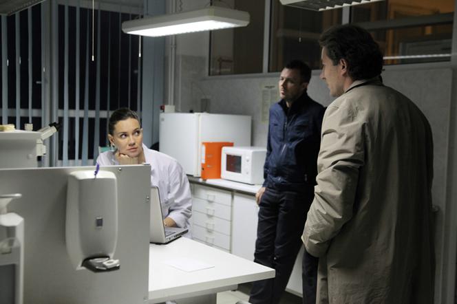 Na krawędzi 2 sezon odc. 9. Andrzej Czyż (Przemysław Sadowski), Tomek Kamiński (Marek Bukowski)