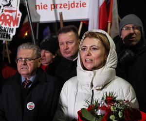 Manifestacja przed zakładem karnym, w którym przebywa Maciej Wąsik