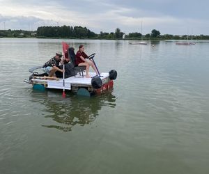Kraśnickie Mistrzostwa w Pływaniu na Byle Czym