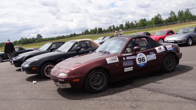Mazda MX-5 - zlot 2014 fanów w Polsce na torze Jastrząb