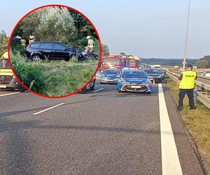 Śmiertelny wypadek na S8 pod Wrocławiem. Dwóch pasażerów volvo zginęło w zderzeniu z fordem [ZDJĘCIA]