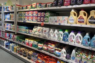 Niemcy zrobili test proszków do prania. Tanie z dyskontów lepsze niż drogie marki