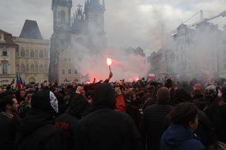 Protesty antymaseczkowców w Pradze