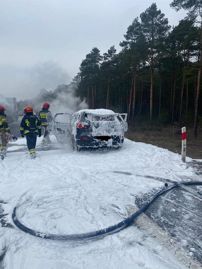 Pożar na obwodnicy w Toruniu. Płonęło auto