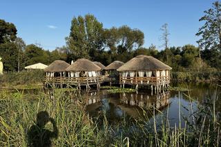 Tutaj poczujesz się jak na zagranicznych wakacjach. Miejsce obok Łodzi, w którym spędzisz wspaniały weekend