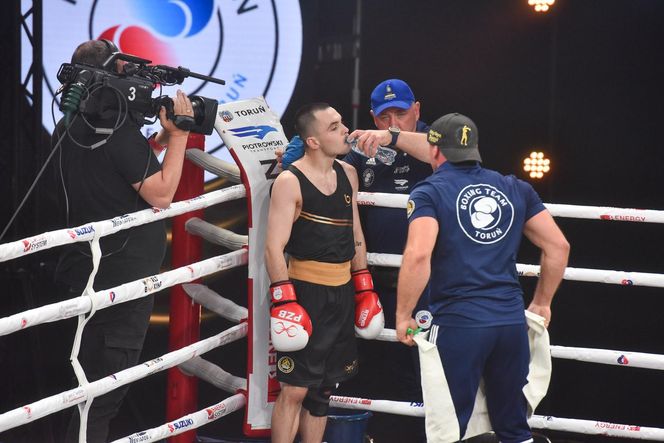 Andrzej Gołota przyjechał do Torunia. Obserwował mecz bokserski Pomorzanina