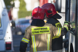 Płonie sala weselna w Pruszkowie. Na miejscu kilka zastępów straży pożarnej