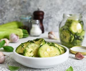 Marynowana cukinia – nasz domowy przysmak. Co roku obowiązkowo uzupełniam zapasy