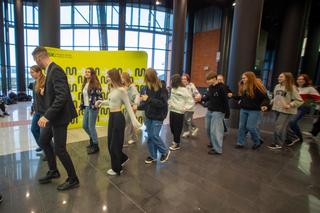 Łódzcy licealiści zatańczyli „belgijkę”