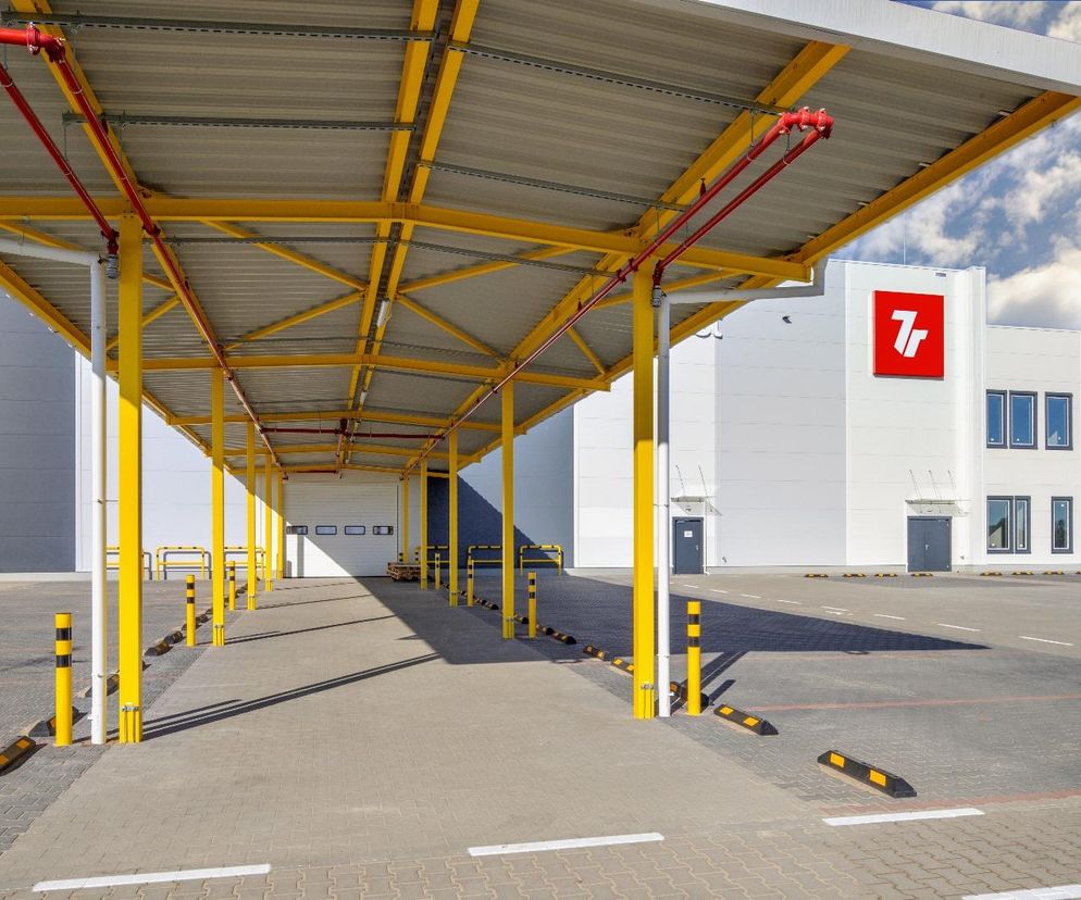7R Park Gdańsk IV. Ukończono pierwszy etap – magazyn o powierzchni 10 000 m kw.  gotowy
