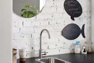 10 pomysłów na nowoczesną ścianę w kuchni nad blatem