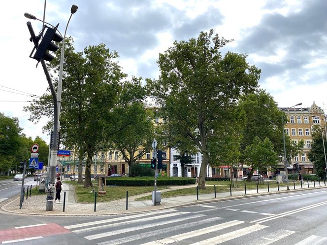 Wrocław. 15 lat "libacji na skwerku"