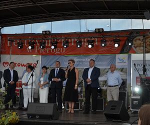 W konkursie na najlepsze pierogi w powiecie Siedleckim w 2025 roku zwyciężył męski zespół KGW „Sami Swoi” z Kotunia! 