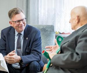 Pan Stanisław był przymusowo wcielony do niemieckiej armii! Teraz skończył 100 lat i wspomina dawne dzieje