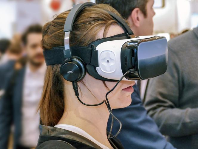 Salon gier wideo i VR