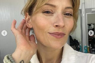 Barwy szczęścia. Anna Mrozowska (Renata)